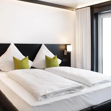 Nhi By Wmm Hotel